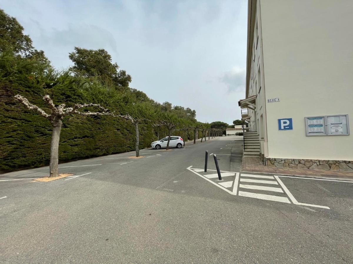 Apartament Amb Piscina I Aparcament - Baixos Amb Jardinet Calella De Palafrugell Exterior foto